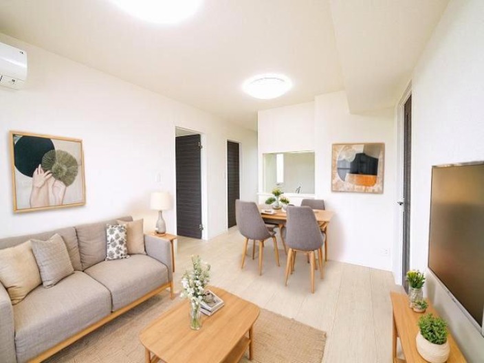 居室・リビング　CGで家具等を配置したもので家具等は含まれません