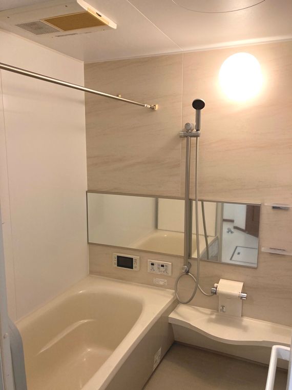 バス・シャワールーム
