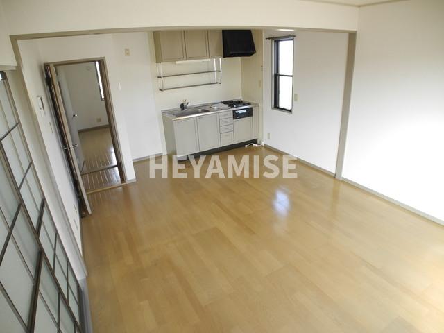 居室・リビング　※室内画像は別号室のもの