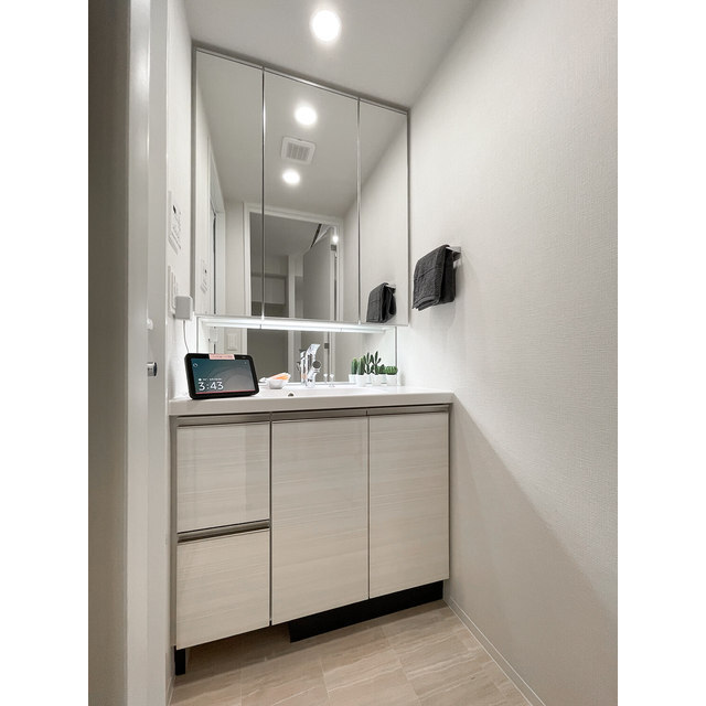 洗面設備　【家具／調度品に関しては配置例を示したもので実際の賃貸には含