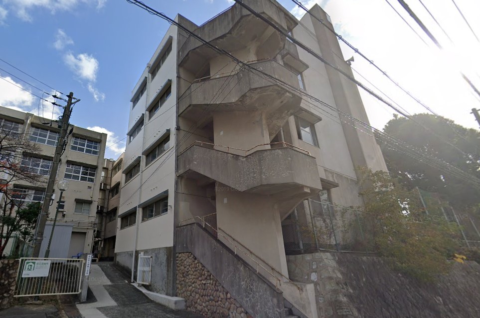 小学校　西宮市立神原小学校（小学校）まで577m