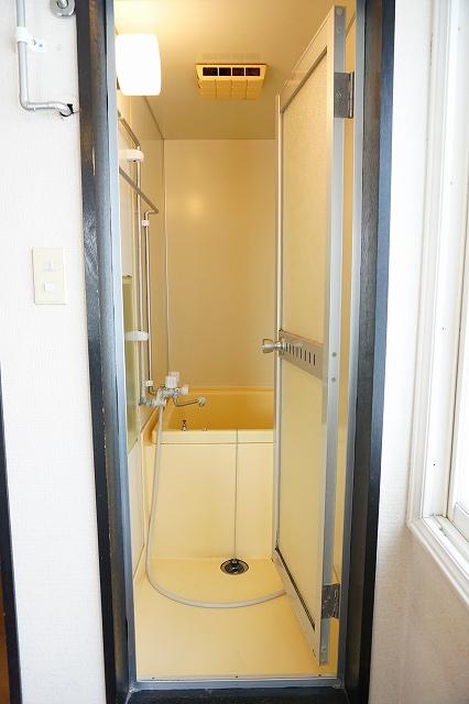 バス・シャワールーム　浴室