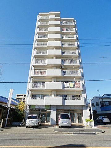 建物外観　鉄筋コンクリート造で安心ですね☆☆