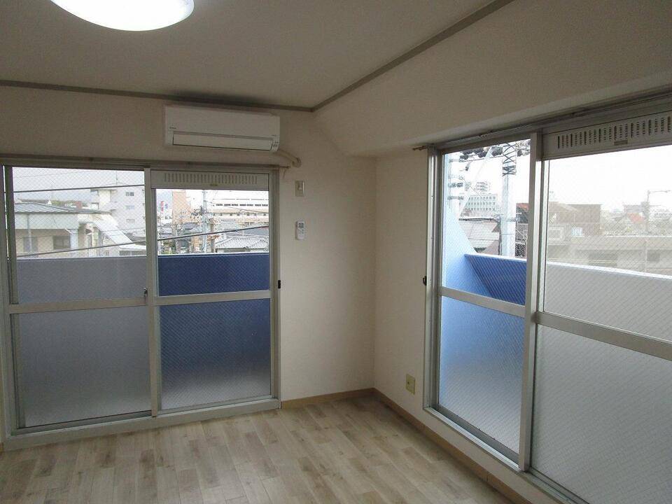 居室・リビング　リビング