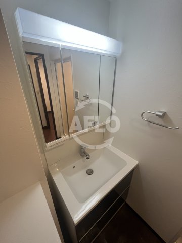 洗面設備　エスタート御幣島　洗面台