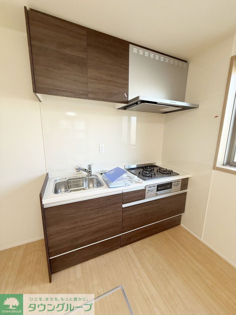 キッチン　玄関