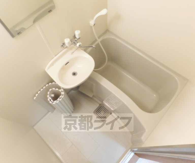 バス・シャワールーム　綺麗なお風呂です