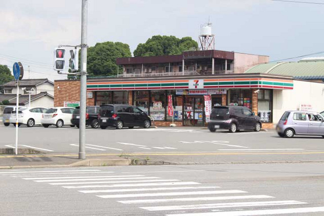 コンビニ　セブン-イレブン大分萩原２丁目店（コンビニ）まで70m