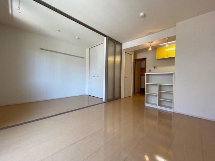 居室・リビング　※別部屋の写真。現状優先。