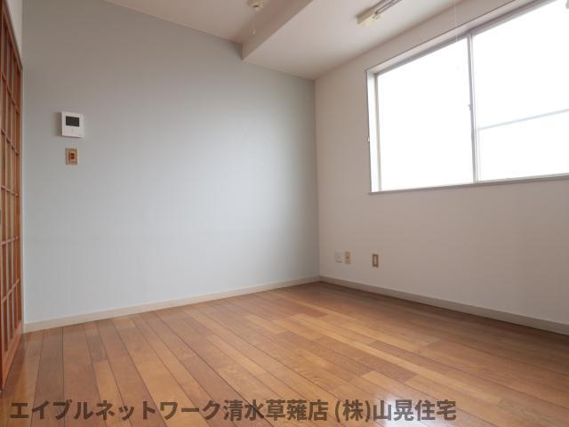 居室・リビング　居間です