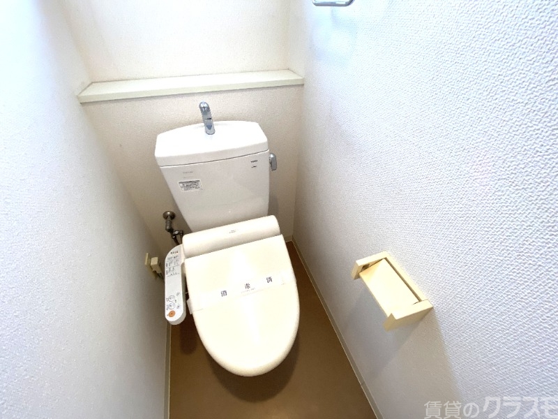 トイレ　温水洗浄暖房便座です！