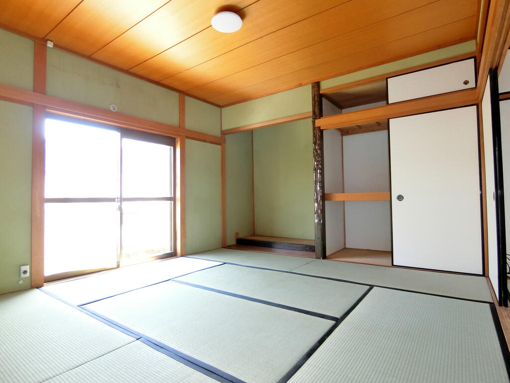 ラポール箱作戸建の内装写真