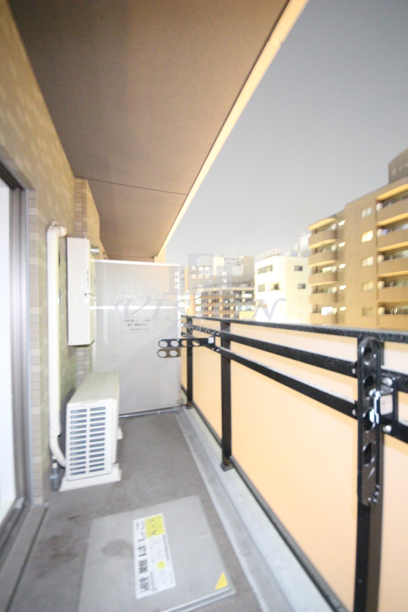 バルコニー　写真は別タイプとなります。