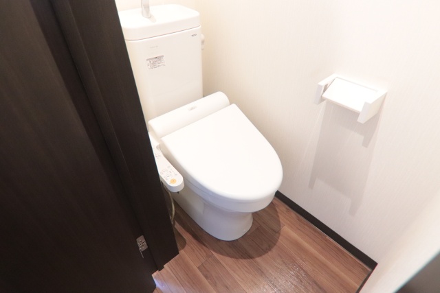 トイレ　※他の号室の参考写真です※