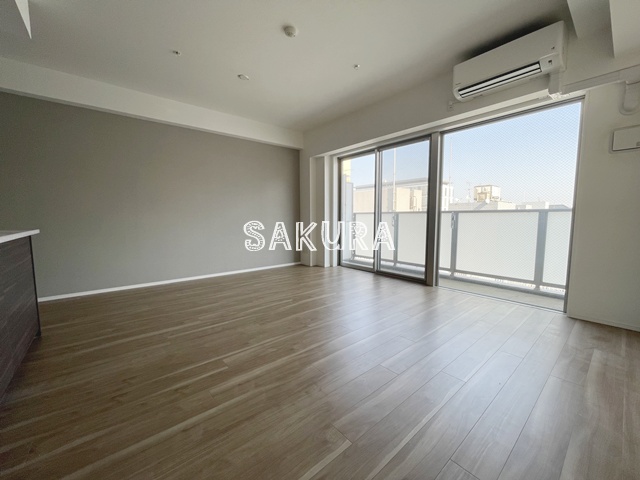 居室・リビング　使いやすい形の為、レイアウトを楽しめます♪