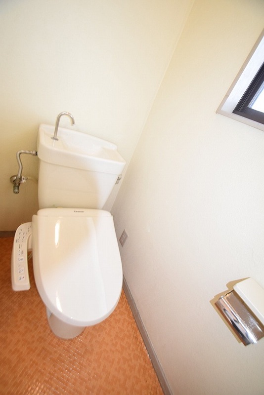 トイレ　別部屋参考写真