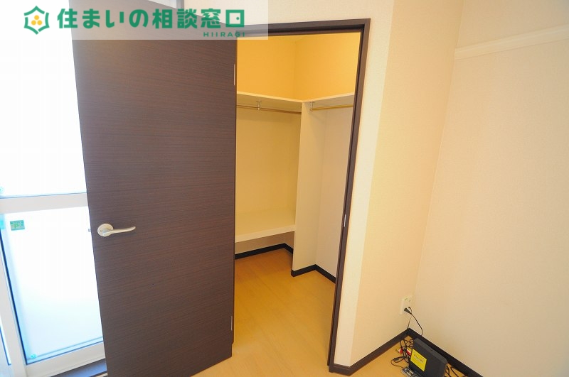 収納　ウォークインクローゼット