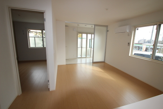 居室・リビング　同仕様