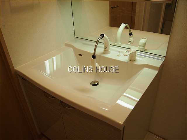 洗面設備　別タイプ画像