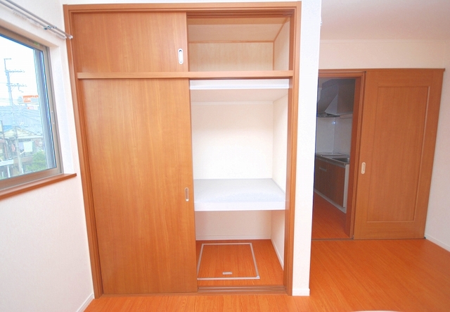 収納　洋室・収納