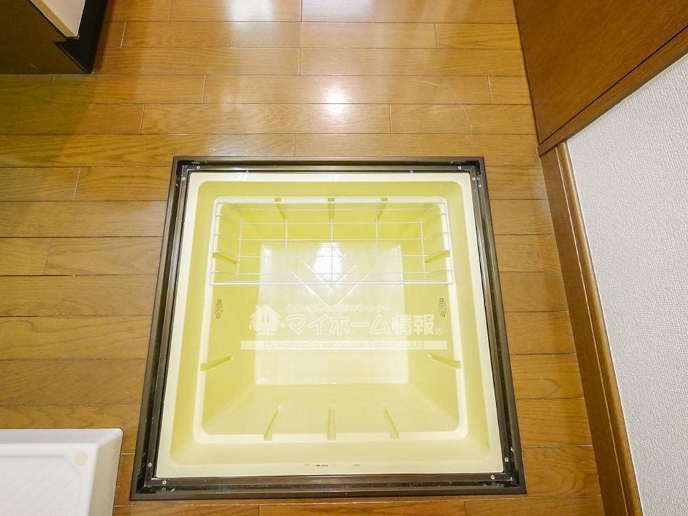 その他設備　缶詰や乾物・長期保存可能な物を収納するのにピッタリ