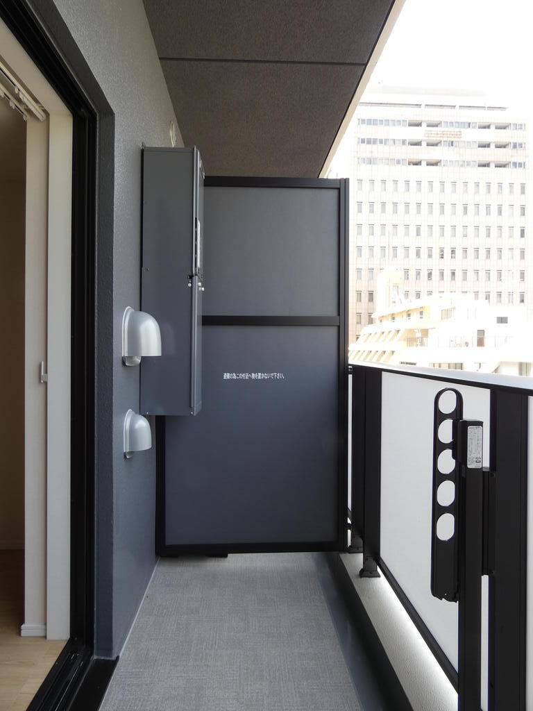 バルコニー　バルコニー