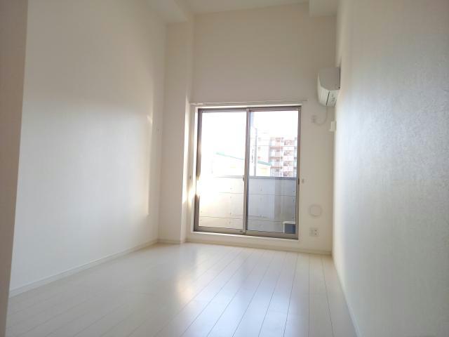 居室・リビング　※別部屋写真