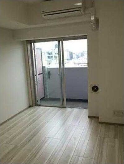 居室・リビング　収納付洋室