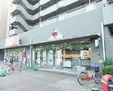 郵便局　住之江南加賀屋郵便局（郵便局）まで957m