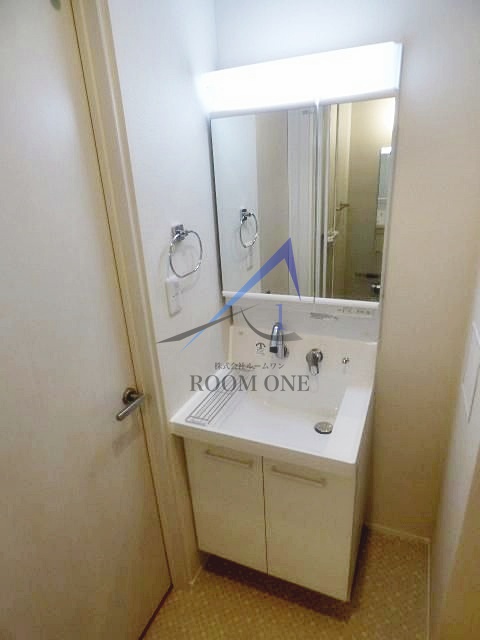 洗面設備　独立洗面台です。