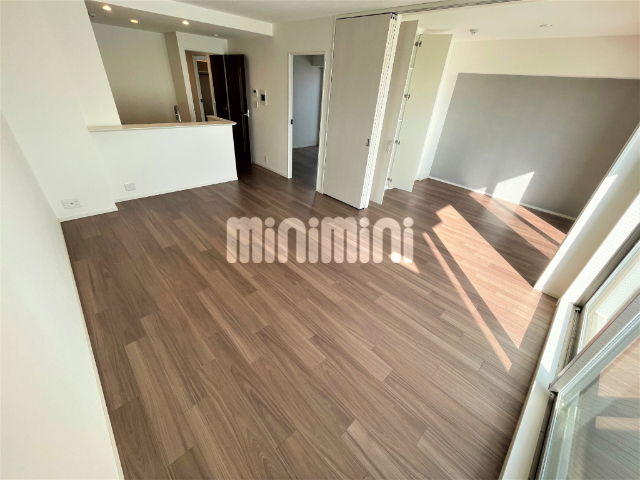 居室・リビング　別部屋