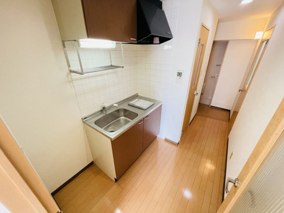 キッチン　※別部屋の写真です