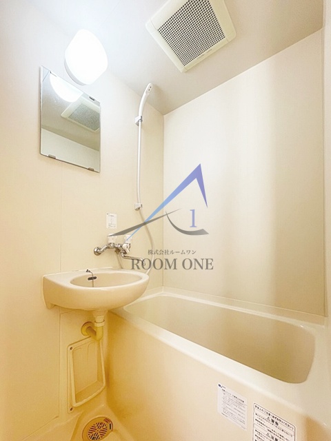 バス・シャワールーム　お風呂です。