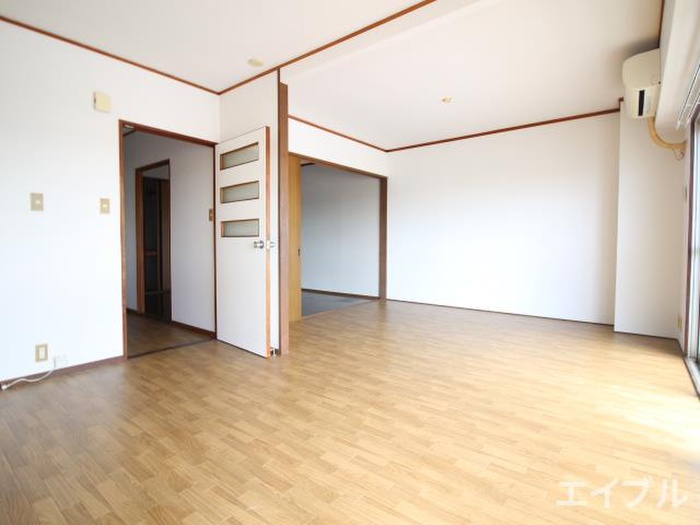 居室・リビング　別号室写真