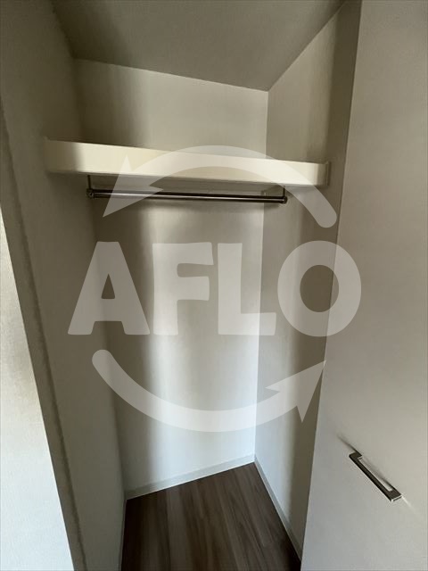 収納　Metrosa深江橋　クローゼット