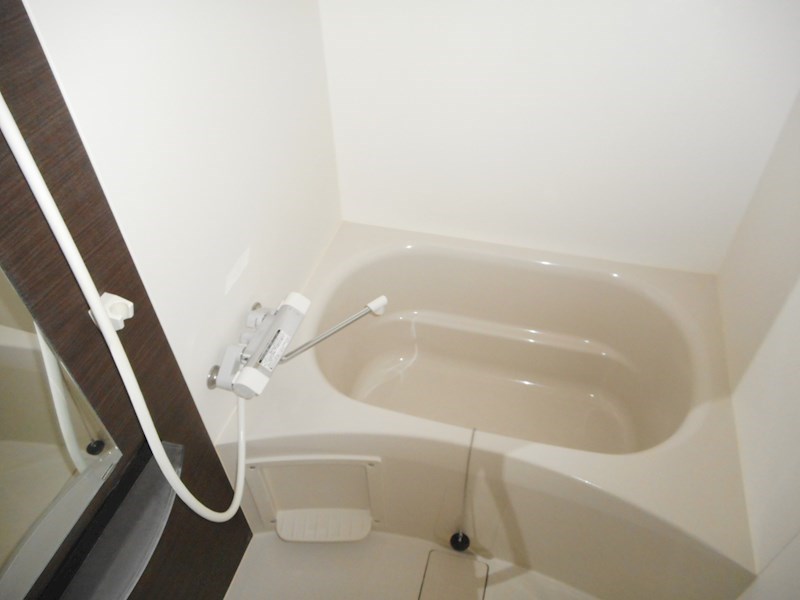 バス・シャワールーム　バス※他号室の参考写真となります。