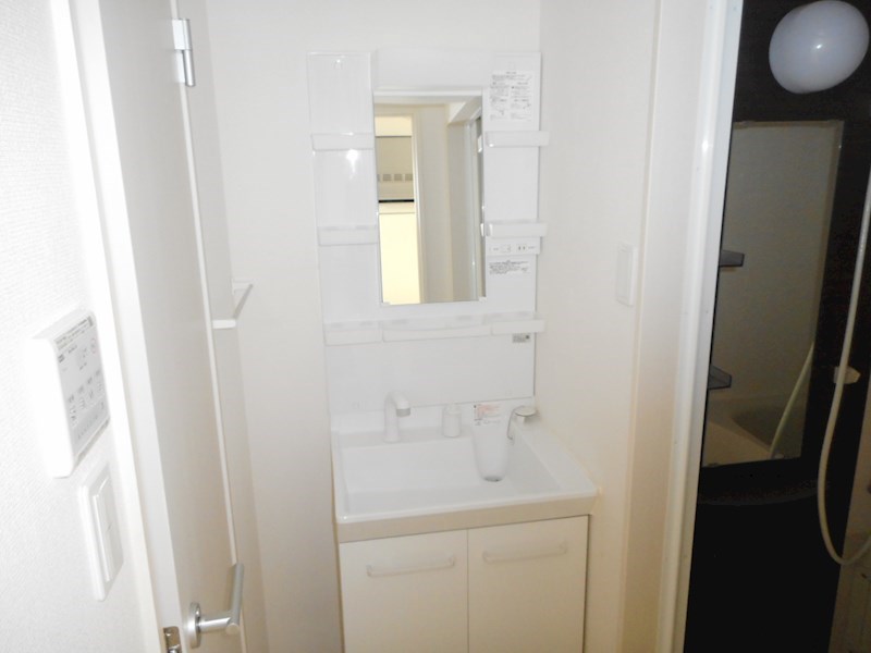 洗面設備　洗面※他号室の参考写真となります。