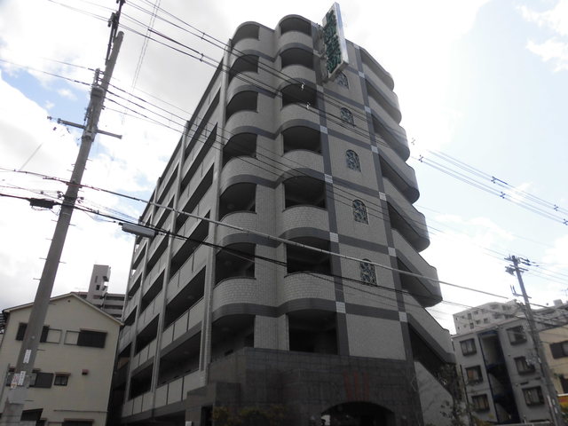 建物外観　落ち着いた雰囲気の外観です