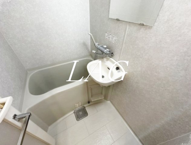 バス・シャワールーム　お風呂です。