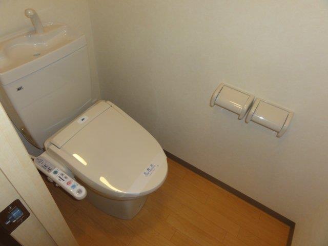 トイレ　シャワー付トイレ