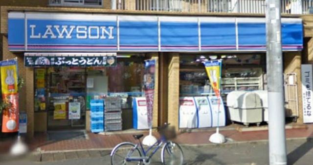 コンビニ　ローソン大森海岸駅前店（コンビニ）まで597m