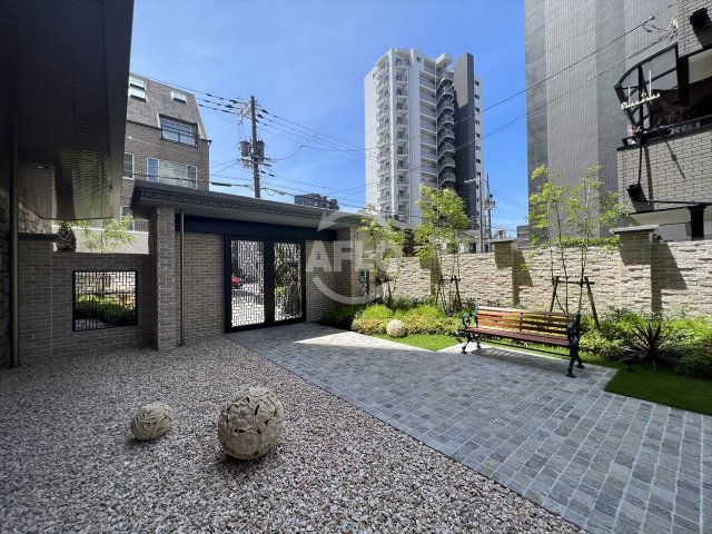 エントランス　プレジオ都島ASIAN　エントランス