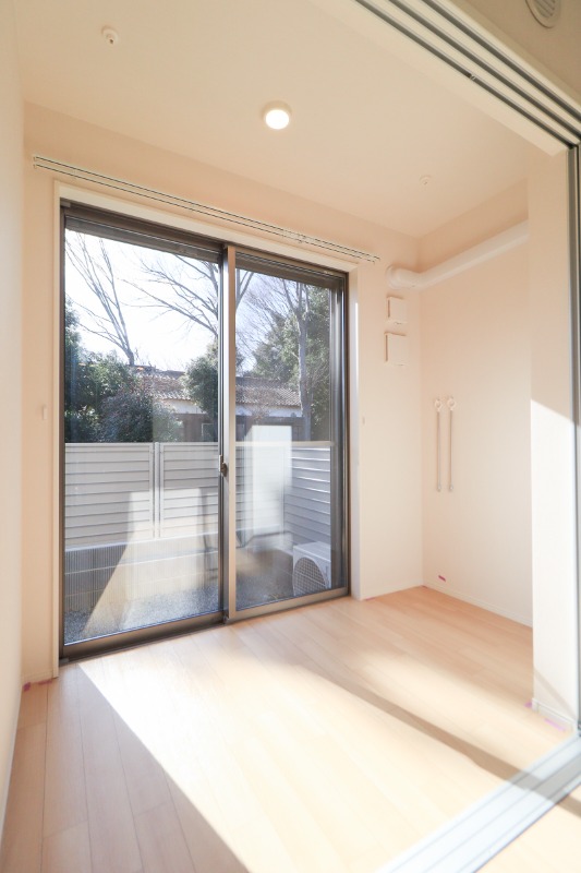 バルコニー　図面と現状に相違がある場合には現状を優先