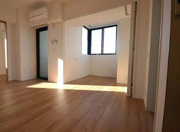 居室・リビング　別号室参考写真