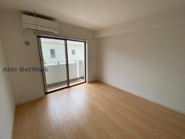 居室・リビング　※同型・現況優先