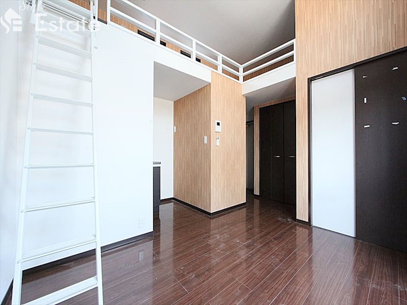 居室・リビング　内装