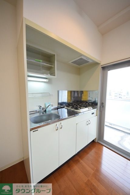 キッチン　お部屋ごとにカラーが異なります。内見時にご確認下さい。