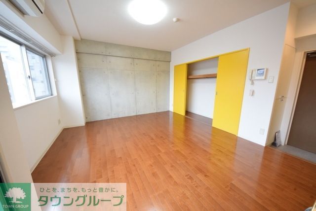 居室・リビング　お部屋ごとにカラーが異なります。内見時にご確認下さい。