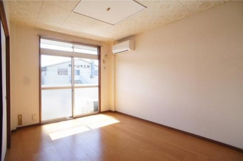 居室・リビング　図面と現状に相違がある場合には現状を優先