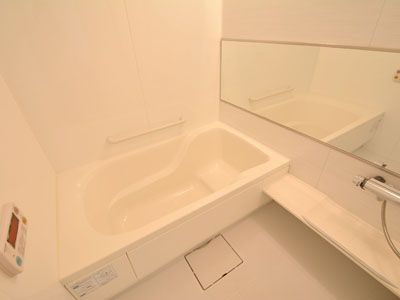 バス・シャワールーム　※別部屋の参考写真です。